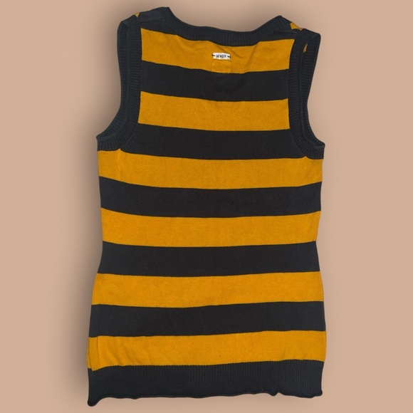 EUC Converse One-Star Striped Sweater Vest, Size Women’s Medium - Picture 2 of 7